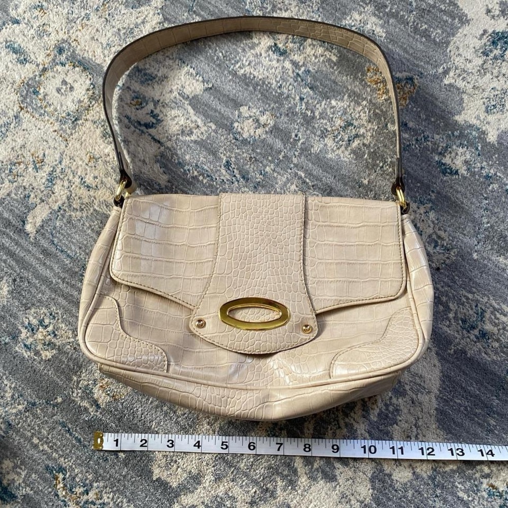 Liz Claiborne Village Cream Leather Purse